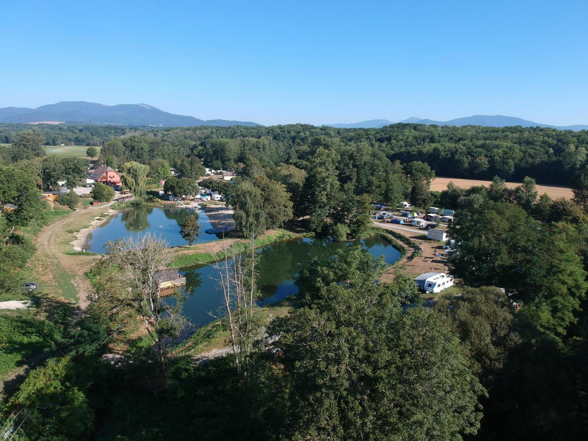 Camping Alsace Les Castors Burnhaupt-le-Haut Exterior foto